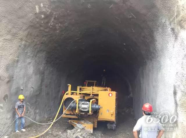 14臺徐工掘進機群助力國內(nèi)首個以懸臂式掘進機施工方式為主建設(shè)的大型市政道路隧道