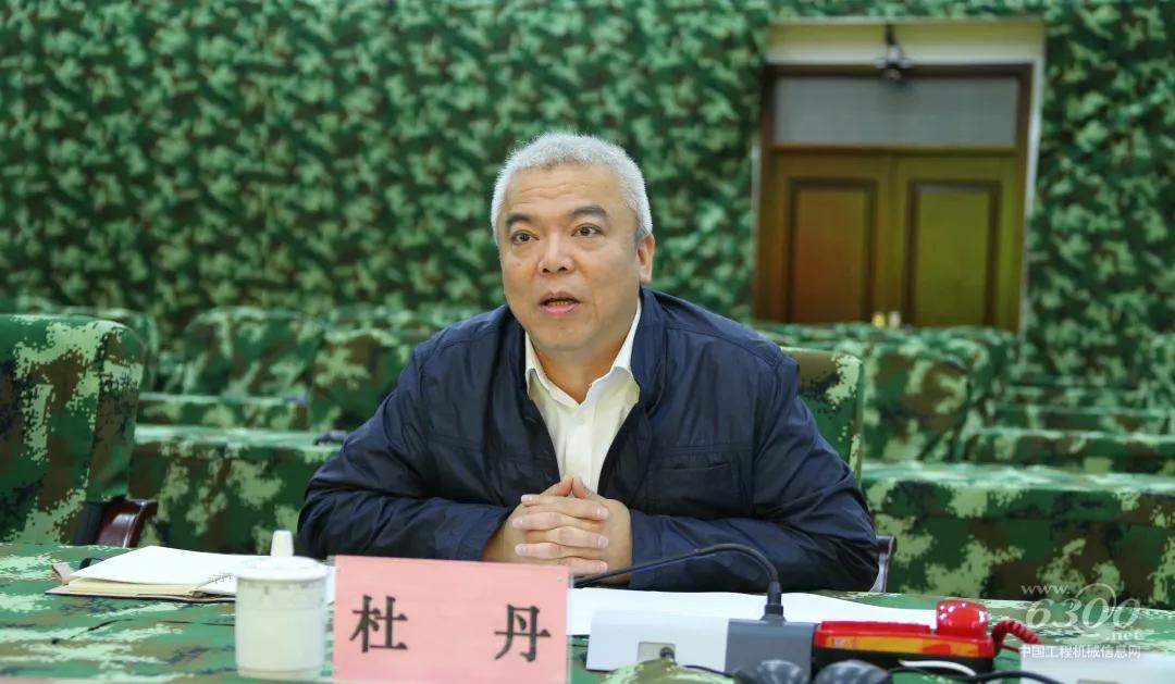 總裁助理兼國內(nèi)營銷事業(yè)部總經(jīng)理杜丹