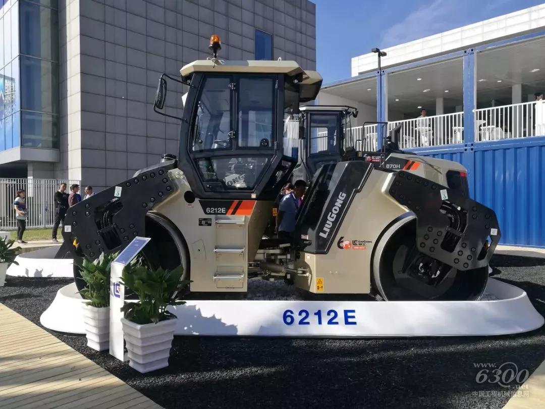 柳工新一代E系列壓路機(jī)