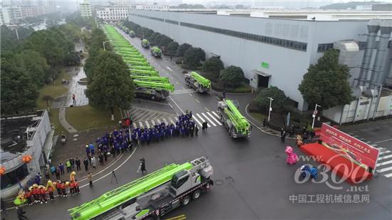 中聯(lián)重科超百臺(tái)汽車起重機(jī)浩浩蕩蕩發(fā)往全國(guó)各地