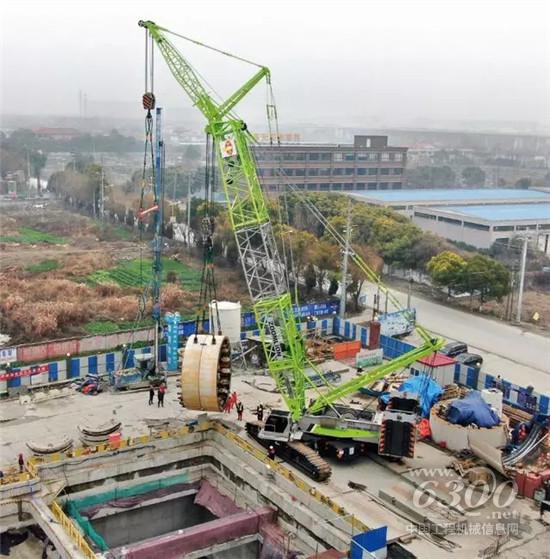 ZCC3800S履帶起重機(jī)