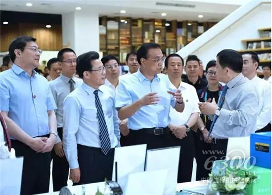李克強總理詢問三一工業(yè)互聯(lián)網發(fā)展情況