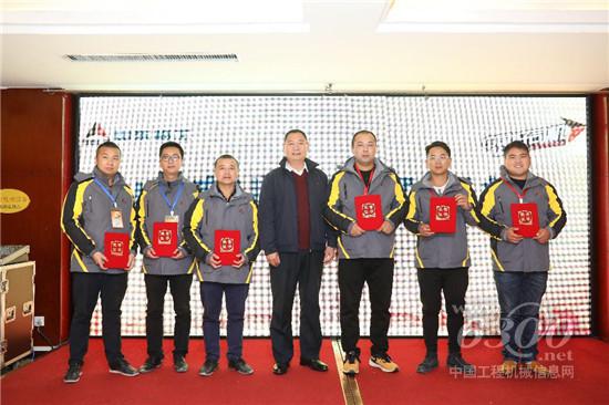 對事業(yè)精益求精，用實力征服比賽