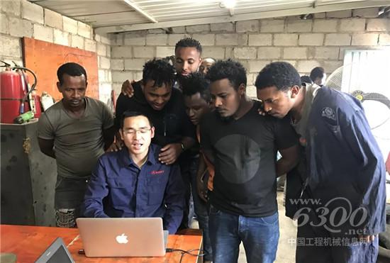 他駐非7年：皮膚黑了，感情深了