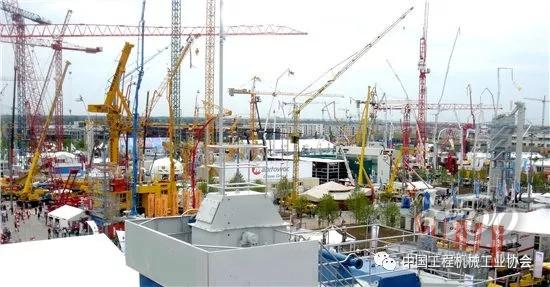 工程機(jī)械頭部企業(yè)半年報業(yè)績搶眼