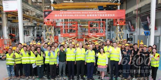 捷爾杰新輕型電動剪式高空作業(yè)平臺正式下線發(fā)貨