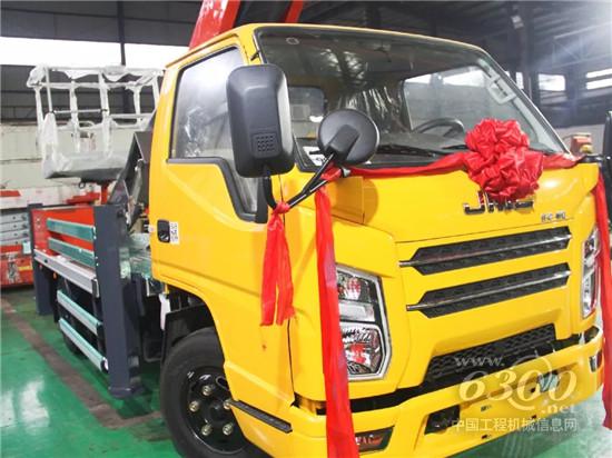 經(jīng)濟(jì)尊享18米藍(lán)牌車載式高空作業(yè)車