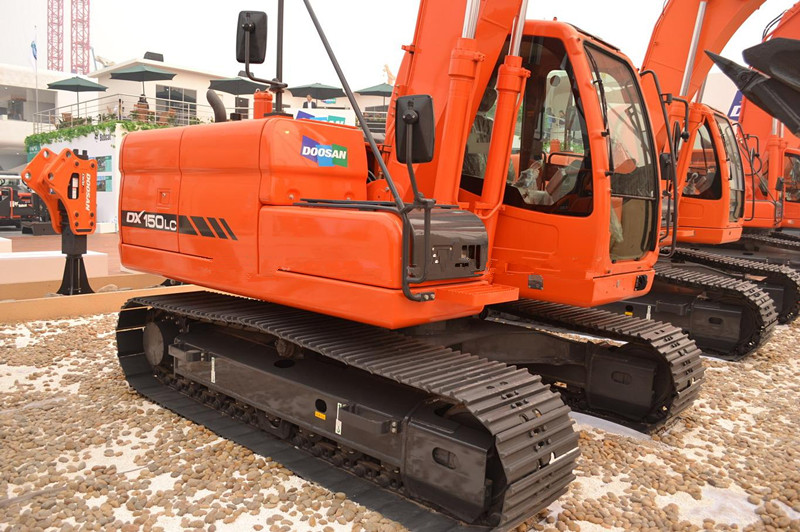 斗山DX150LC挖掘機(jī)