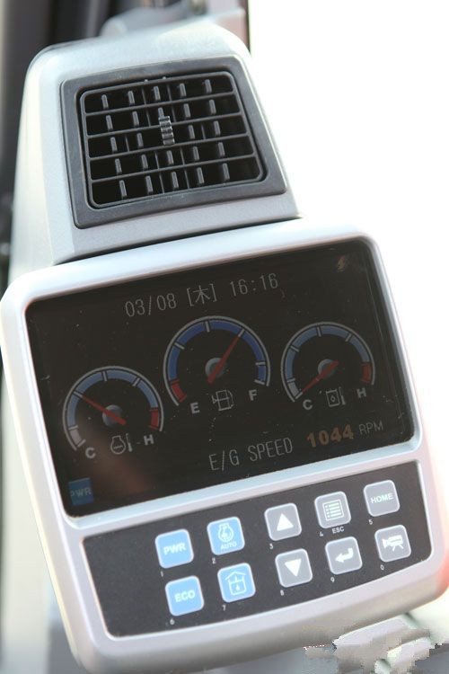 斗山DX150LC挖掘機(jī)