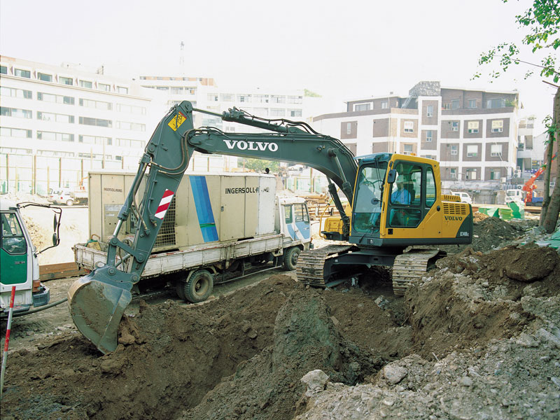沃爾沃EC210B Prime履帶式挖掘機(jī)