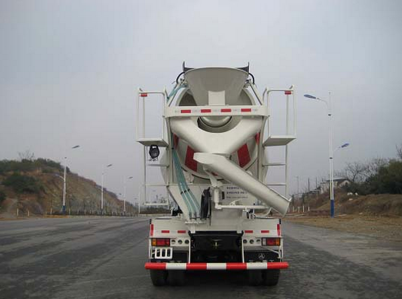 三一重工SY5250GJB48方/歐Ⅲ(日野/灘柴發(fā)動(dòng)機(jī))攪拌車(chē)