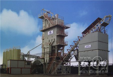 品質(zhì)為先 筑路天下—專訪吉林省公路機(jī)械有限公司經(jīng)營副總許長虹