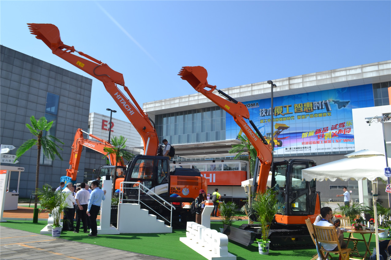BICES 2015——日立建機展臺風采