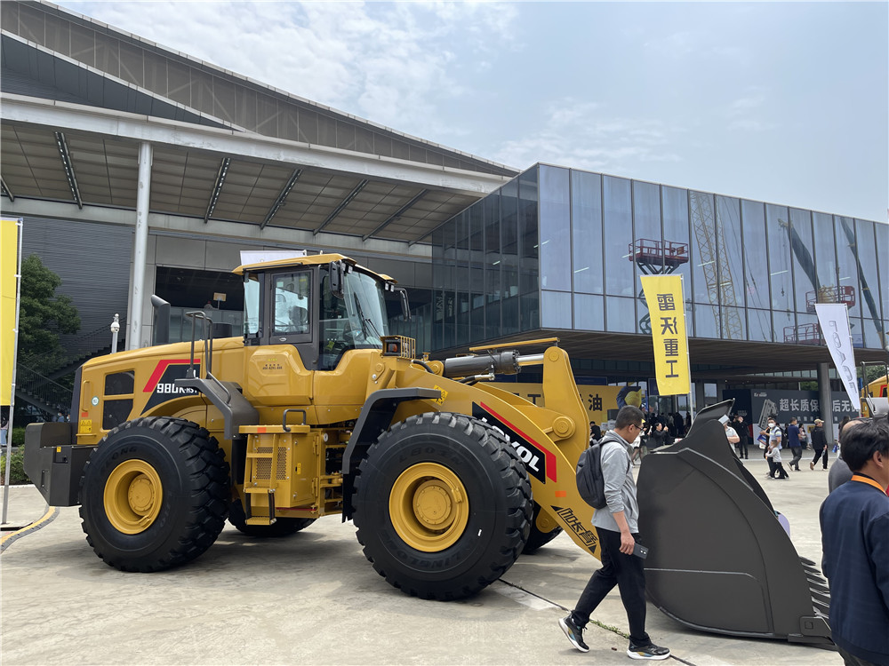 2023長(zhǎng)沙國(guó)際工程機(jī)械展覽會(huì)展臺(tái)風(fēng)采：雷沃重工
