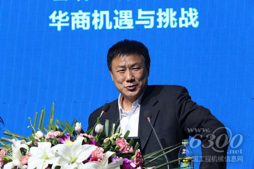 張燕生著名經(jīng)濟學家、國家發(fā)改委學術(shù)委員會秘書長
