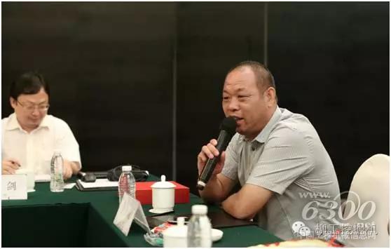 曹仕虎，柳工南京客戶。