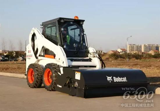美式多功能小型裝載機(jī)來到中國(guó)