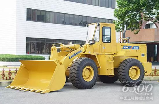 柳工裝載機(jī)