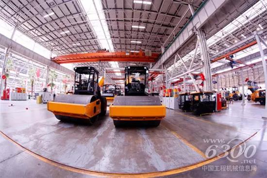 三一全液壓壓路機成為全球路面設(shè)備的“一匹黑馬”