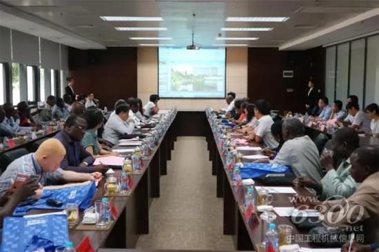 徐工海外商務人員介紹徐工在非洲市場發(fā)展情況