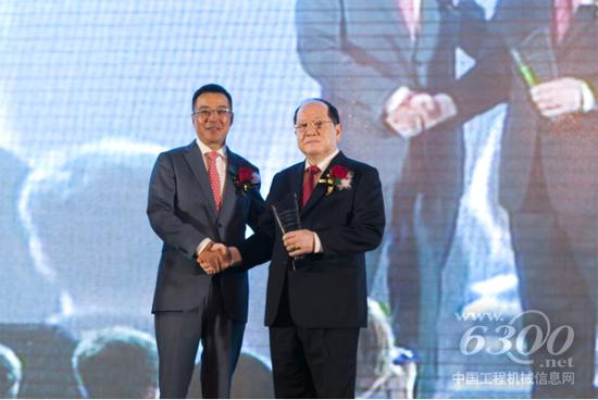 中聯(lián)重科與團毅力集團攜手與共 為馬來西亞建設(shè)獻力