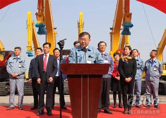 國機重工（常州）挖掘機有限公司常務(wù)副總黎彬先生主持