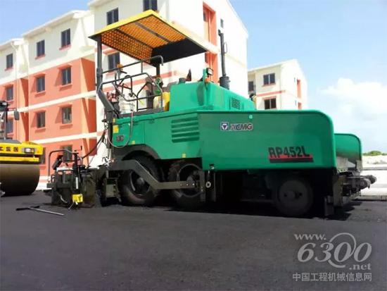 徐工攤鋪機助力馬爾代夫道路建設(shè)