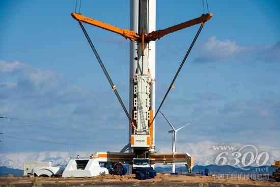 中聯(lián)重科QAY2000噸全地面起重機(jī)參與風(fēng)電吊裝