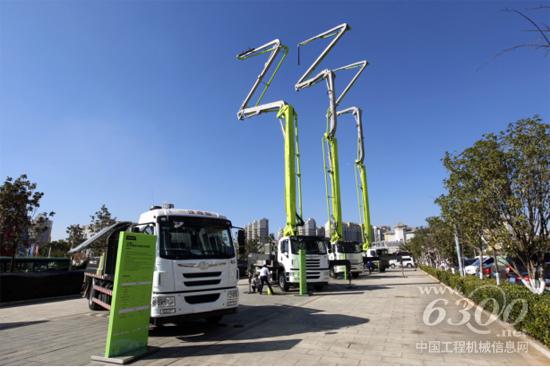 西南推廣會上展示了中聯(lián)重科多款4.0新品