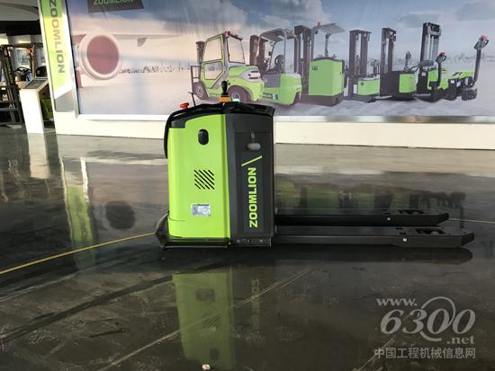 中聯(lián)重科工業(yè)車(chē)輛公司TB20V1系列AGV搬運(yùn)叉車(chē)