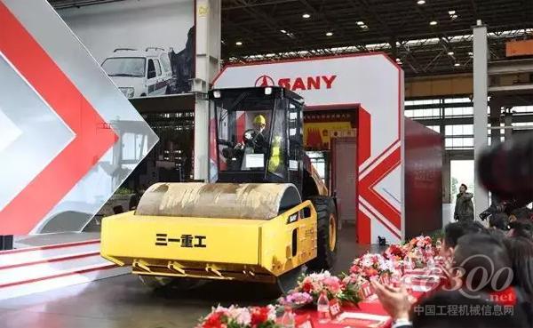 勁銷300臺(tái)丨三一壓路機(jī)「High購會(huì)」引爆新年購機(jī)潮