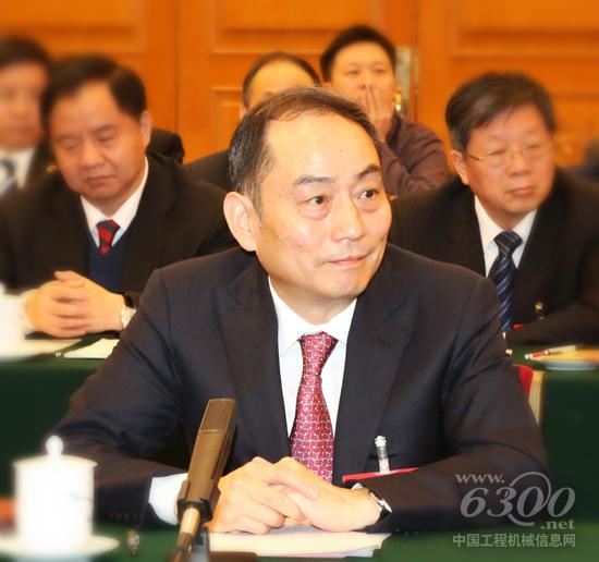 2016年全國“兩會”詹純新在湖南代表團討論時發(fā)言 湖南日報 張目 攝