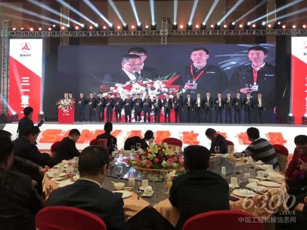 昆明站，董事長攜營銷服務(wù)戰(zhàn)士答謝所有來賓