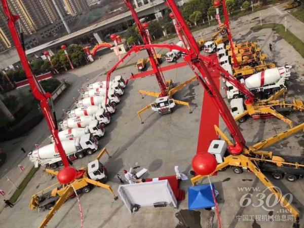 重慶站，霸氣側(cè)漏的外場展區(qū)
