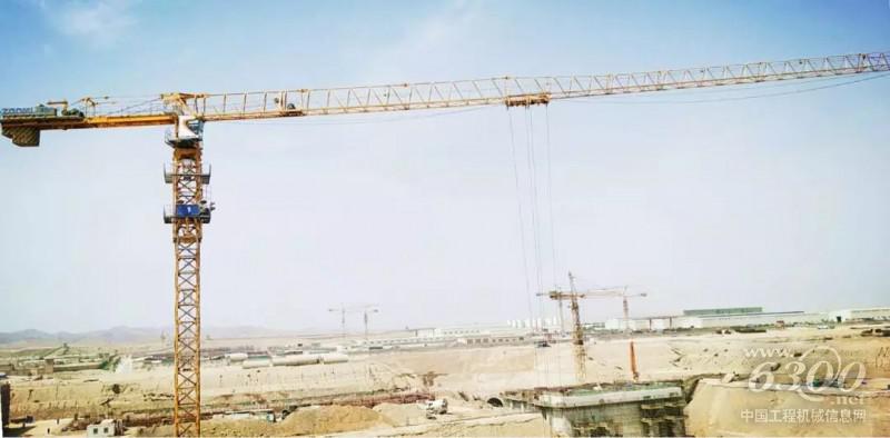 中聯(lián)重科起重機(jī)3.webp