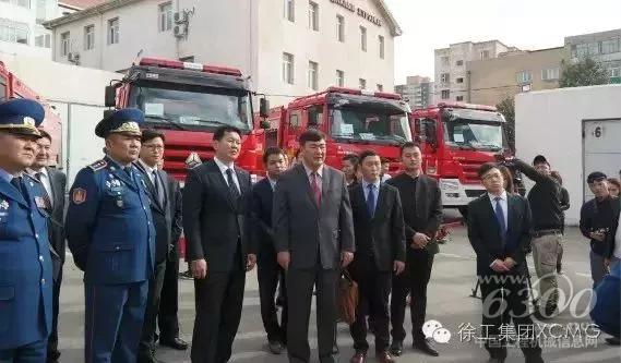 徐工援助蒙古國的6臺水罐消防車設(shè)備用于草原和森林防火設(shè)備項目