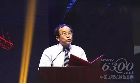 東風(fēng)康明斯發(fā)動機(jī)有限公司常務(wù)副總經(jīng)理徐大千