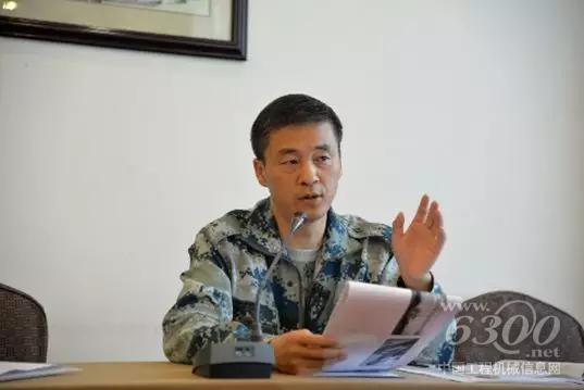 徐工起重機(jī)械事業(yè)部營銷公司常務(wù)副總經(jīng)理王萬才