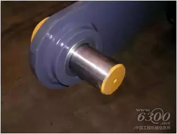 全車銷軸經(jīng)過調(diào)制淬火處理，表面硬度達(dá)50HRC，大幅度提升使用壽命