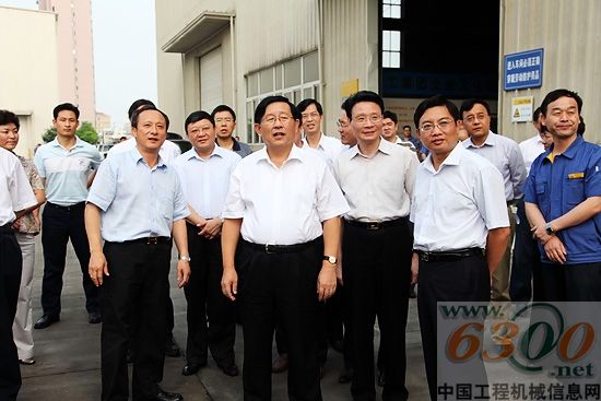 全國(guó)政協(xié)副主席、科技部部長(zhǎng)萬(wàn)鋼視察徐工