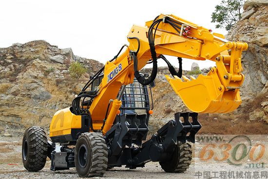 徐工“鋼鐵蜘蛛俠”ET110步履式挖掘機(jī)