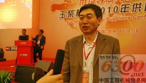 亞新科，李俊