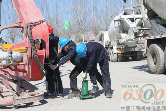 為客戶設(shè)備加注黃油