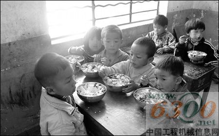 工 程 機(jī) 械,小 松