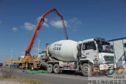 徐工混凝土雙雄助力上海臨港項目建設