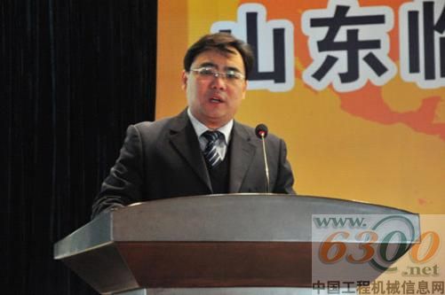山東臨工2012科學(xué)技術(shù)獎(jiǎng)勵(lì)大會(huì)盛大開幕