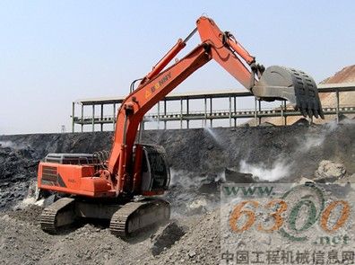 柴油液壓履帶反鏟挖掘機(jī)